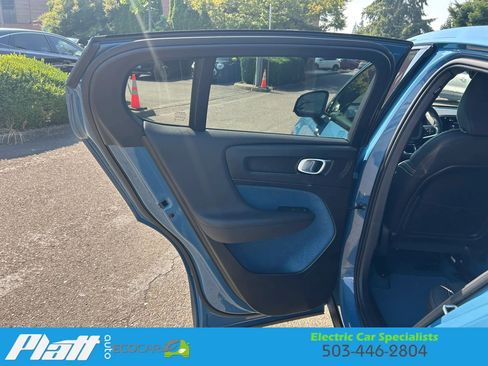 Used 2023 Volvo C40 P8 Recharge Plus AWD/4WD image 20