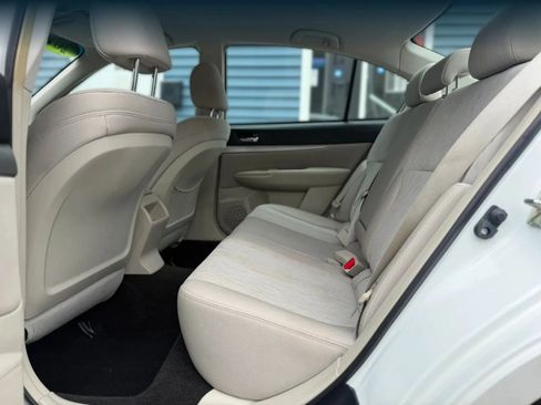 Used 2014 Subaru Legacy 2.5i Premium AWD/4WD image 31