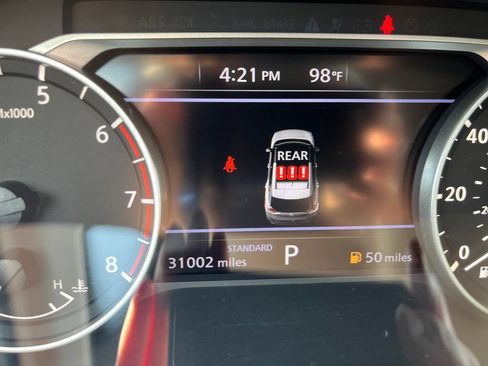Used 2023 Nissan Rogue SL FWD image 16