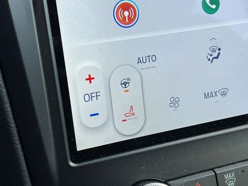 Certified 2024 Ford Edge SEL w/ Convenience Package image 9