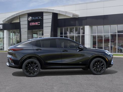 New 2026 Buick Envista Sport Touring image 5