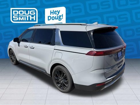 Used 2024 Kia Carnival SX Prestige FWD image 3