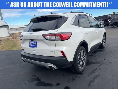 Used 2020 Ford Escape SEL image 4