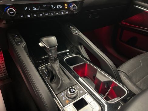 Used 2022 Kia Telluride SX w/ SX Prestige Package image 25