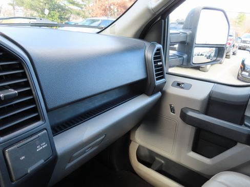 Used 2015 Ford F150 XL w/ Equipment Group 101A Mid image 24