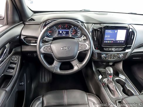 Used 2023 Chevrolet Traverse RS AWD/4WD image 14