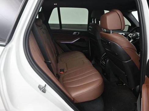 Used 2020 BMW X5 M50i w/ Premium Package AWD/4WD image 25