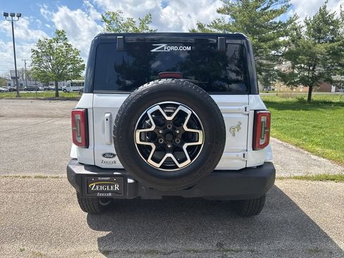 Used 2025 Ford Bronco Outer Banks AWD/4WD image 12