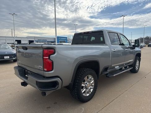 Used 2026 Chevrolet Silverado 2500 High Country w/ High Country Premium Package image 3
