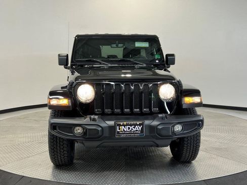 Used 2021 Jeep Wrangler Unlimited Sahara image 2