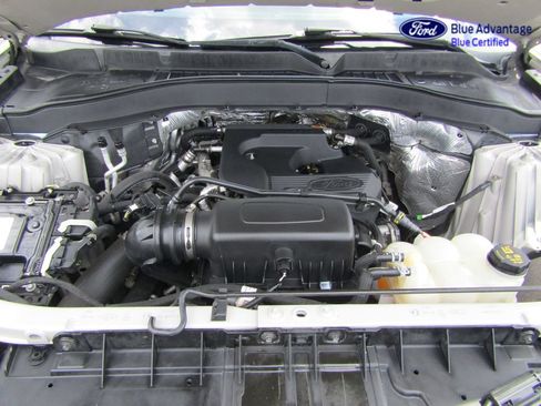 Certified 2020 Ford Explorer XLT w/ Equipment Group 202A AWD/4WD image 41