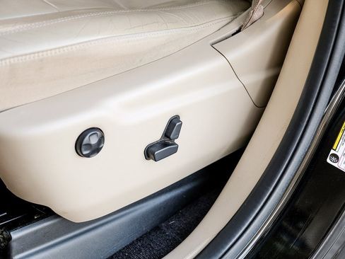 Used 2018 Jeep Grand Cherokee Limited image 41