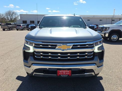 New 2026 Chevrolet Silverado 1500 LTZ w/ LTZ Premium Package AWD/4WD image 3