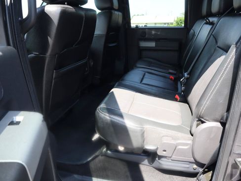 Used 2016 Ford F250 Lariat w/ Lariat Ultimate Package AWD/4WD image 15