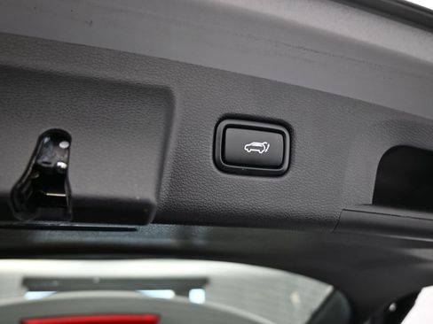 Used 2022 Kia Telluride SX w/ SX Prestige Package image 46