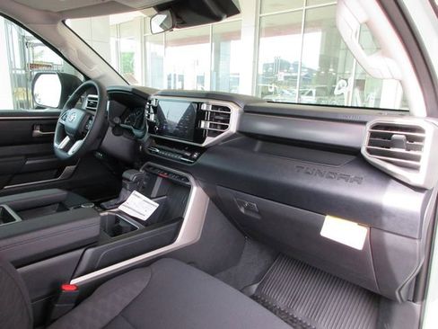 Used 2024 Toyota Tundra SR5 AWD/4WD image 27