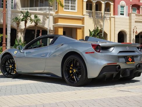 Used 2018 Ferrari 488 Spider RWD image 63