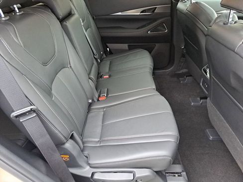 Used 2025 INFINITI QX60 Luxe w/ Vision Package image 29