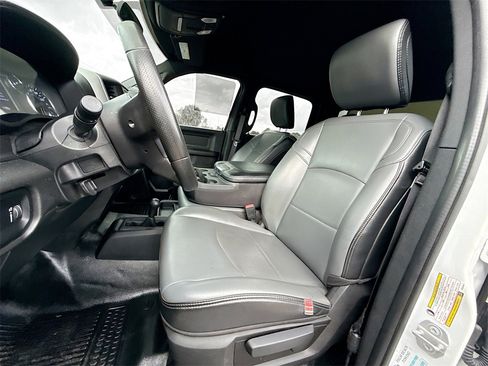 Used 2021 RAM 2500 Tradesman w/ Chrome Appearance Group image 22