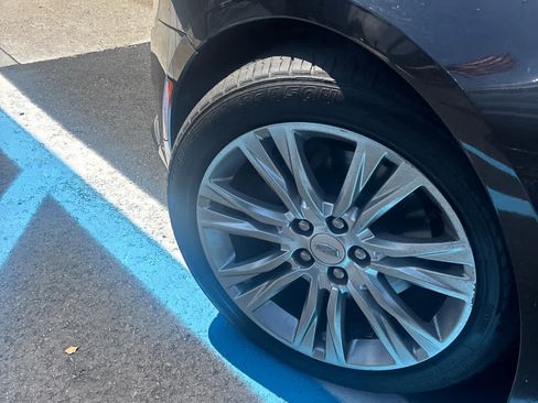 Used 2019 Cadillac XTS Luxury AWD/4WD image 5