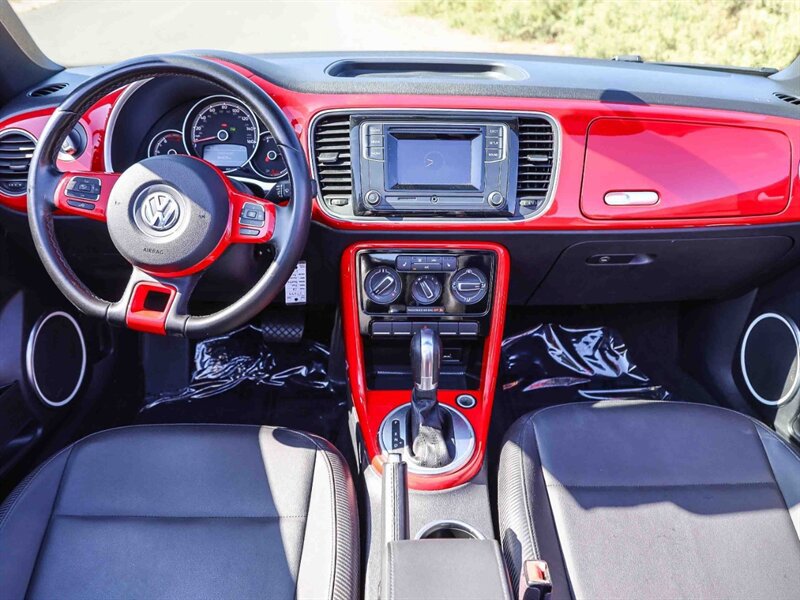 Used 2018 Volkswagen Beetle 2.0T S FWD image 17