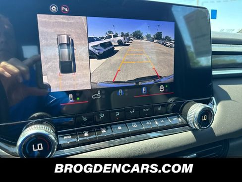 New 2026 GMC Canyon Elevation w/ Convenience Package RWD image 7