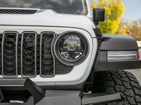 New 2026 Jeep Wrangler Unlimited Rubicon w/ Technology Group image 61