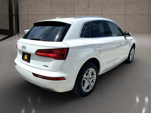 Used 2019 Audi Q5 2.0T Premium w/ Convenience Package AWD/4WD image 3