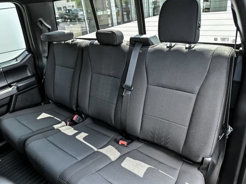 Used 2018 Ford F150 XLT w/ Equipment Group 302A Luxury AWD/4WD image 15