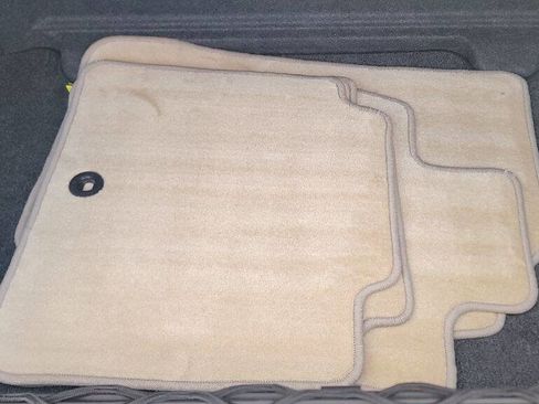 Used 2013 Lexus ES 300h image 25