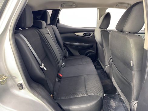 Used 2019 Nissan Rogue Sport S w/ Appearance Package image 32