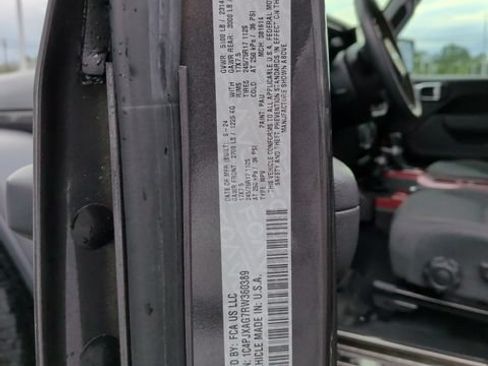 Used 2024 Jeep Wrangler Sport AWD/4WD image 27
