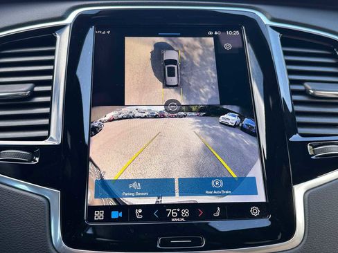 Used 2025 Volvo XC90 B6 Ultra w/ Lounge Package image 27