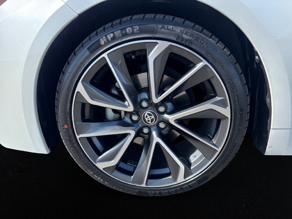 Used 2021 Toyota Corolla SE w/ Carpet Mat Package (TMS) FWD image 9