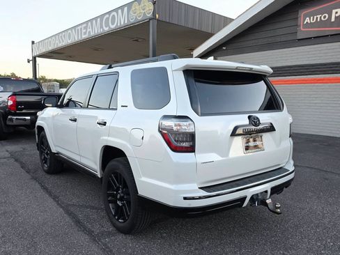 Used 2019 Toyota 4Runner Limited AWD/4WD image 3