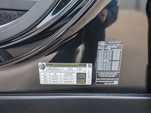 Used 2023 Land Rover Range Rover SE image 28