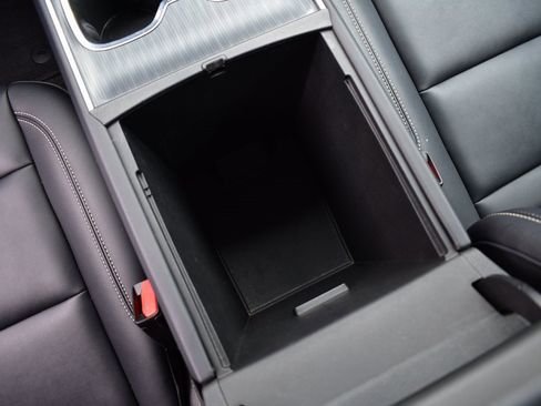 Used 2024 GMC Acadia Elevation image 38