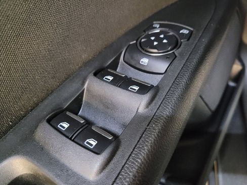 Used 2019 Ford Fusion SE FWD image 27