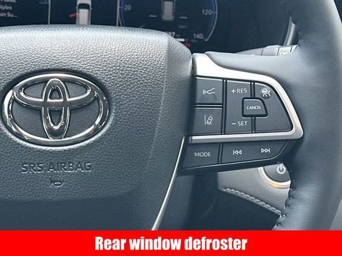 New 2026 Toyota Highlander Platinum AWD/4WD image 10
