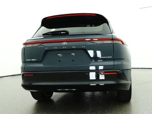 New 2026 Toyota Crown Signia AWD/4WD image 23