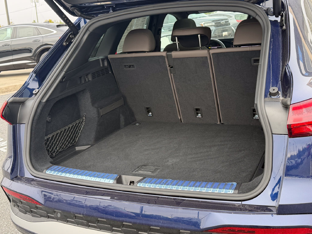 Certified 2025 Audi Q5 Premium w/ Convenience Package AWD/4WD image 21