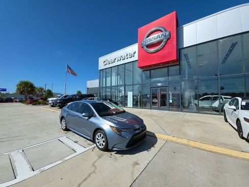Used 2024 Toyota Corolla LE FWD image 1