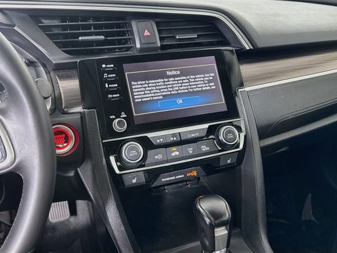 Used 2020 Honda Civic EX-L image 18