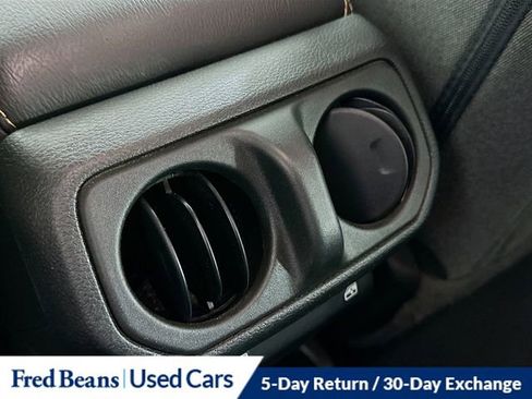 Used 2025 Jeep Wrangler Unlimited Sahara w/ Safety Group AWD/4WD image 26