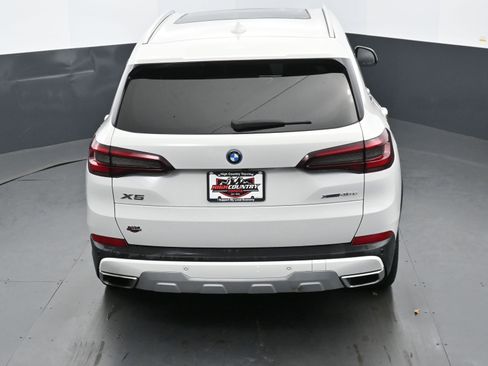 Used 2022 BMW X5 xDrive45e w/ Luxury Seating Package image 32