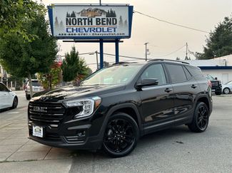 Used 2022 GMC Terrain SLT w/ Tech Package image 1
