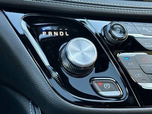 New 2026 Chrysler Pacifica Limited image 20