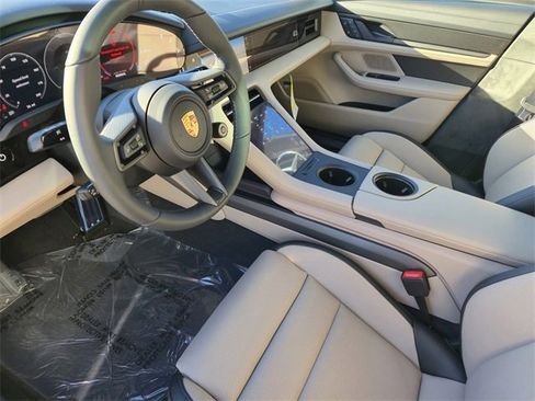 New 2025 Porsche Taycan GTS image 4