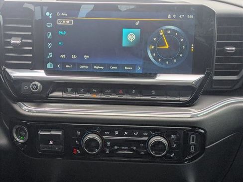 Used 2024 Chevrolet Silverado 2500 High Country w/ Z71 Off-Road Package image 14