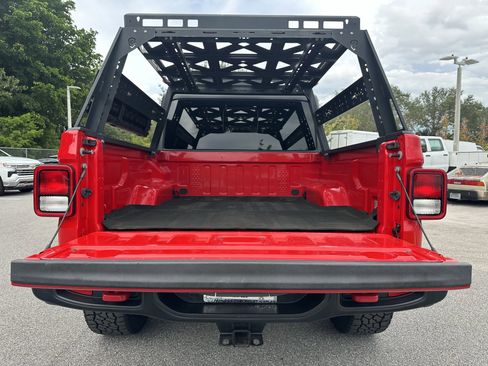 Used 2021 Jeep Gladiator Rubicon w/ Cold Weather Group image 33